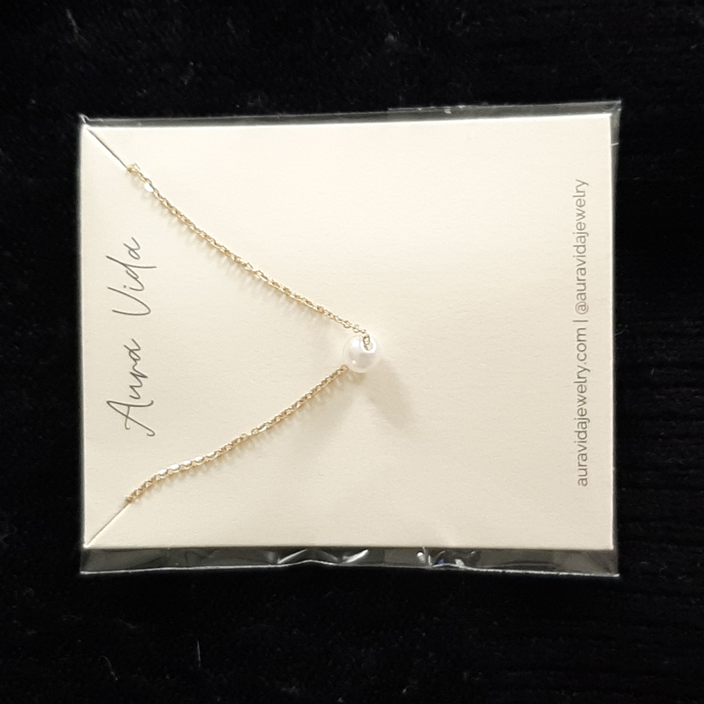 Aura Vida Pearl Necklace